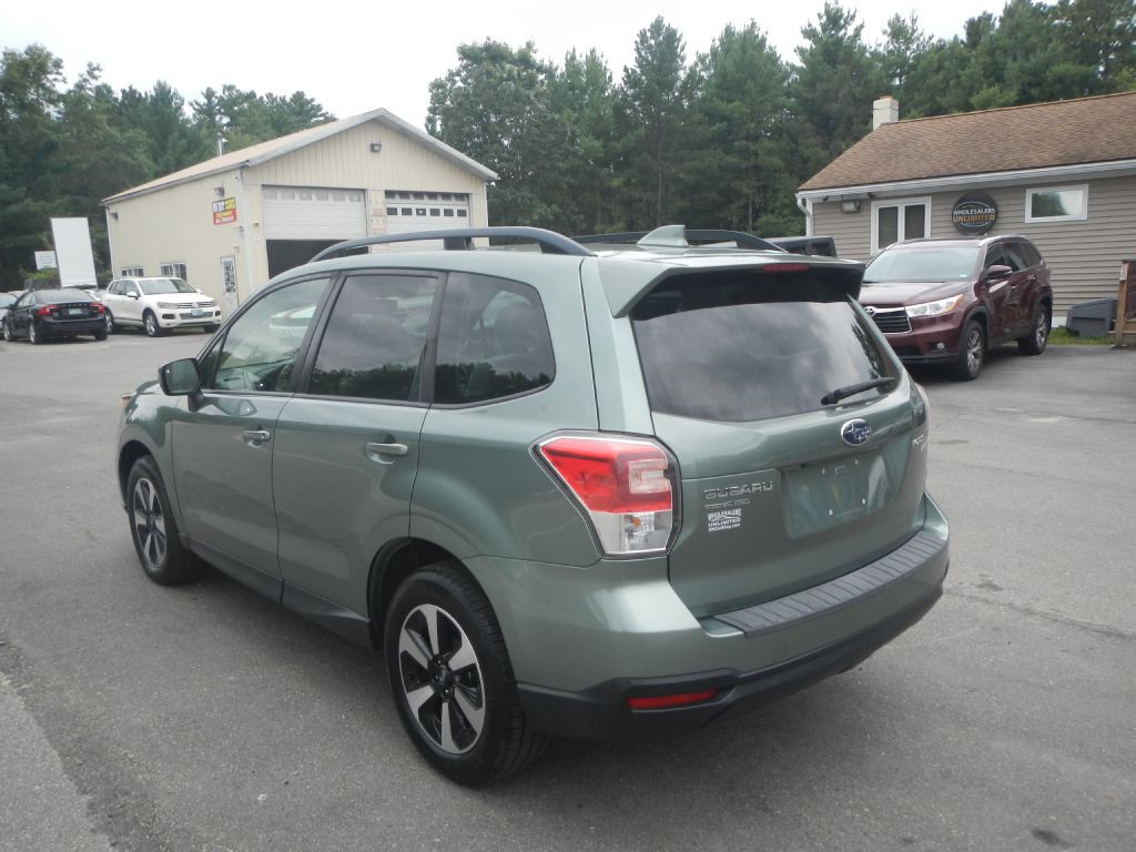 2017 Subaru Forester Image 6