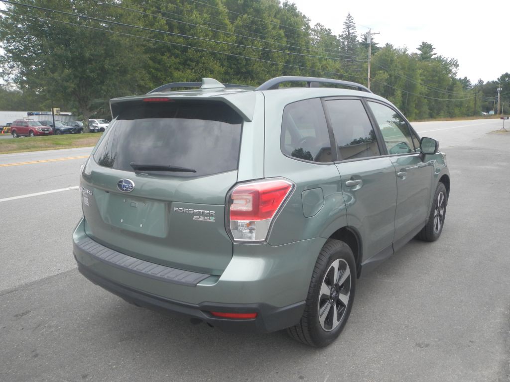 2017 Subaru Forester Image 7