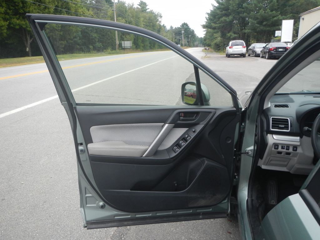 2017 Subaru Forester Image 47