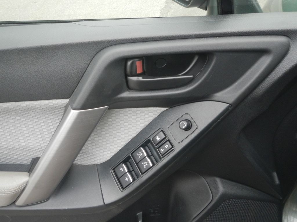 2017 Subaru Forester Image 48