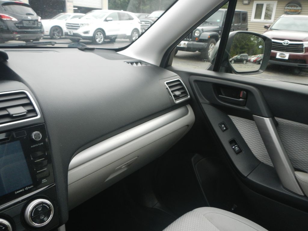 2017 Subaru Forester Image 51