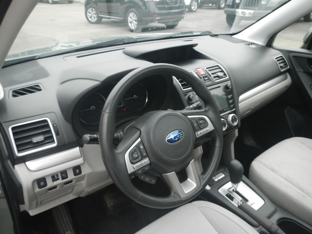 2017 Subaru Forester Image 53
