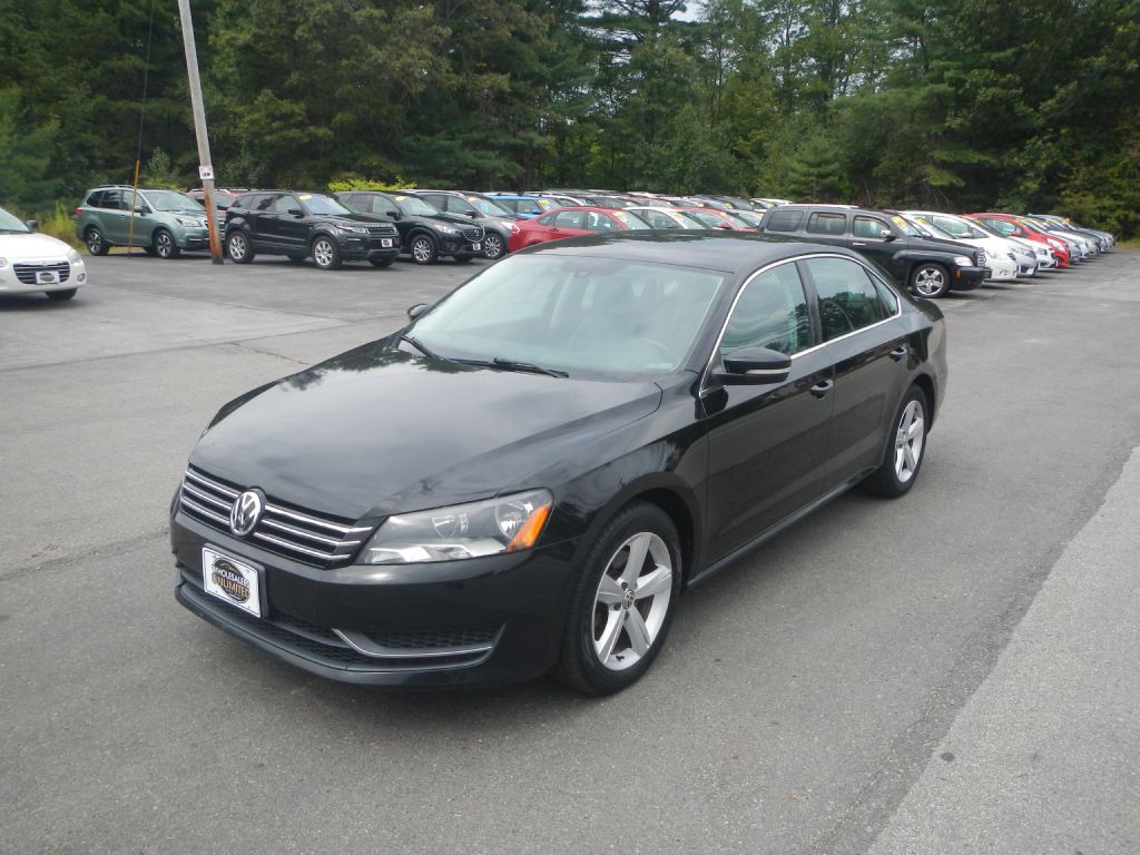 2015 Volkswagen Passat Image 2