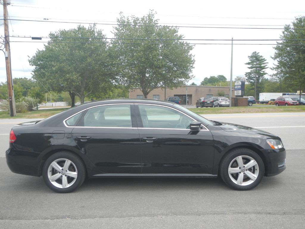 2015 Volkswagen Passat Image 14