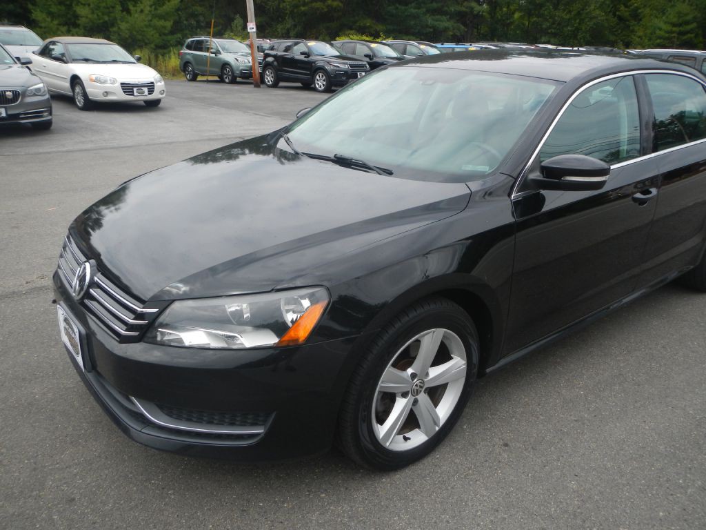 2015 Volkswagen Passat Image 33