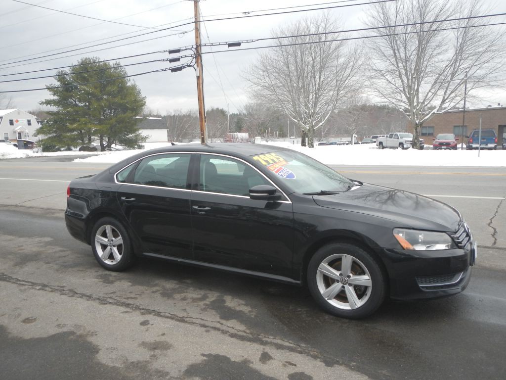 2015 Volkswagen Passat Image 2