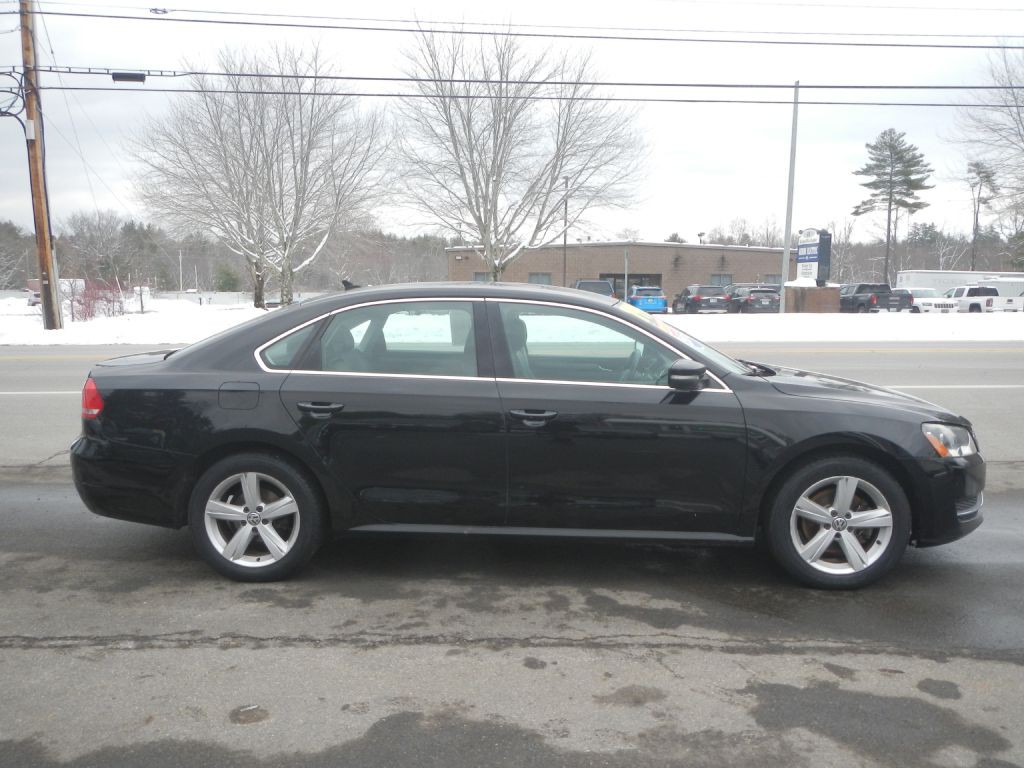 2015 Volkswagen Passat Image 14