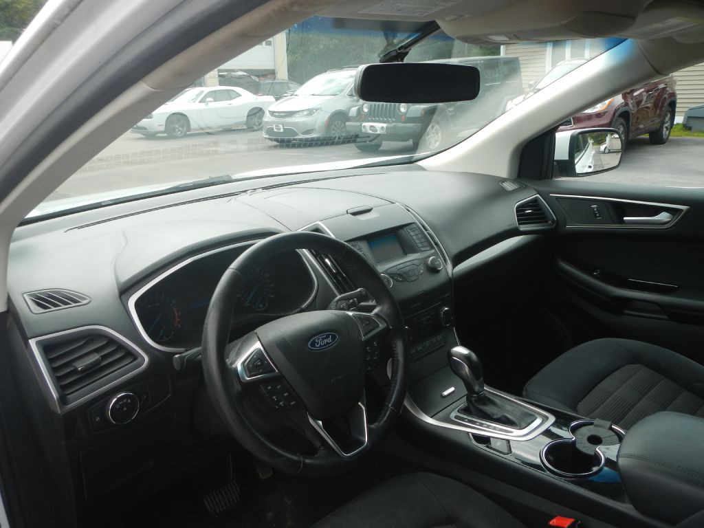 2018 Ford Edge Image 3