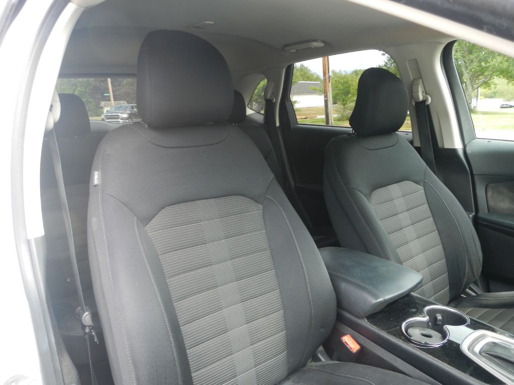 2018 Ford Edge Image 9