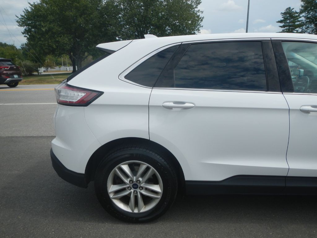 2018 Ford Edge Image 15