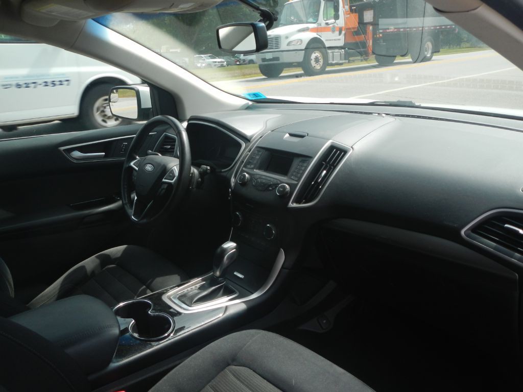 2018 Ford Edge Image 20