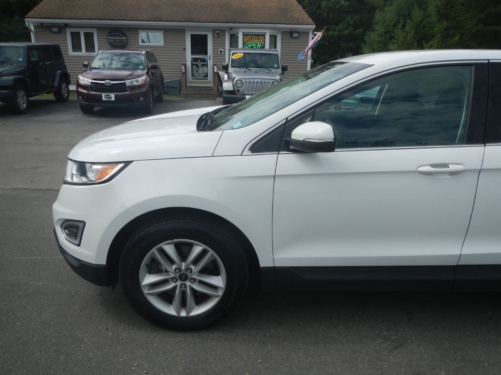 2018 Ford Edge Image 36