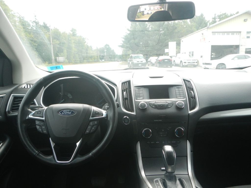 2018 Ford Edge Image 43