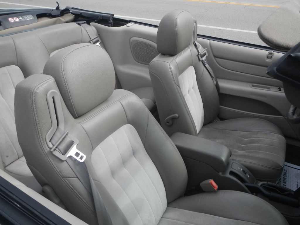 2006 Chrysler Sebring Image 8
