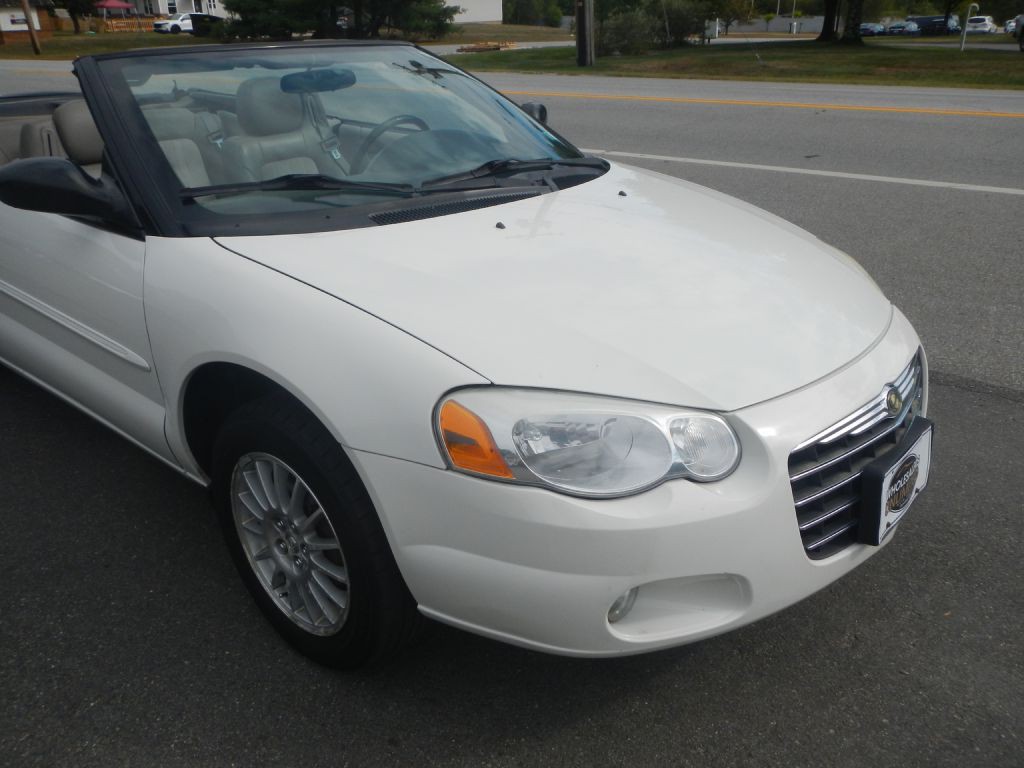 2006 Chrysler Sebring Image 11