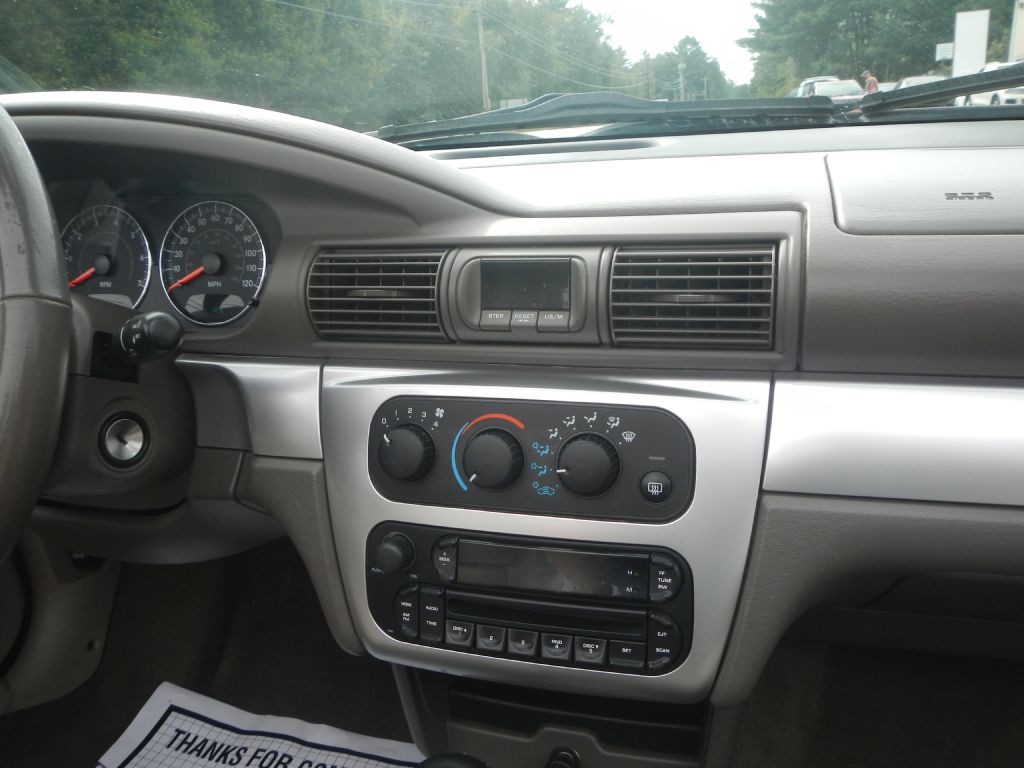 2006 Chrysler Sebring Image 19