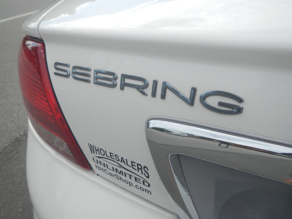 2006 Chrysler Sebring Image 28