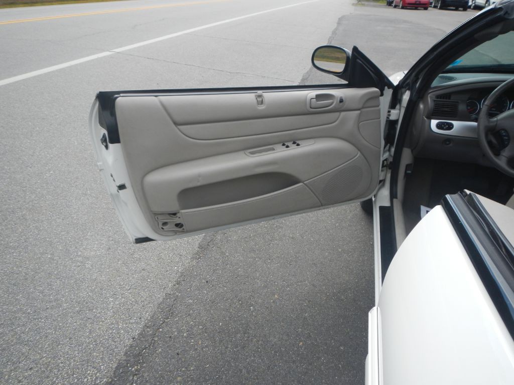2006 Chrysler Sebring Image 34