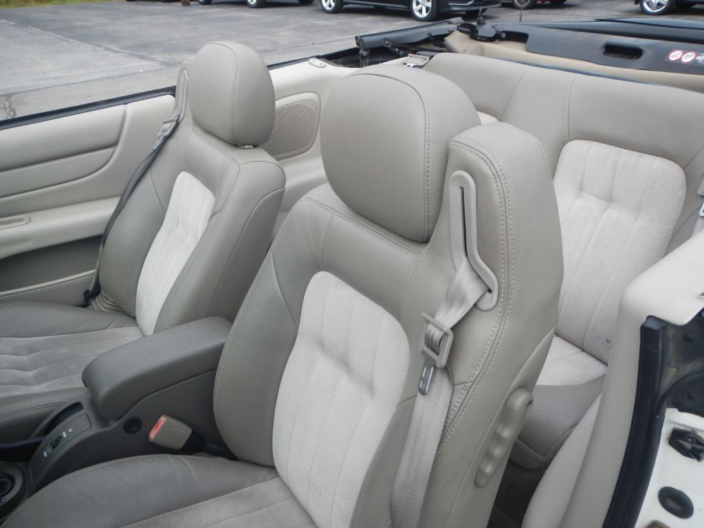 2006 Chrysler Sebring Image 37