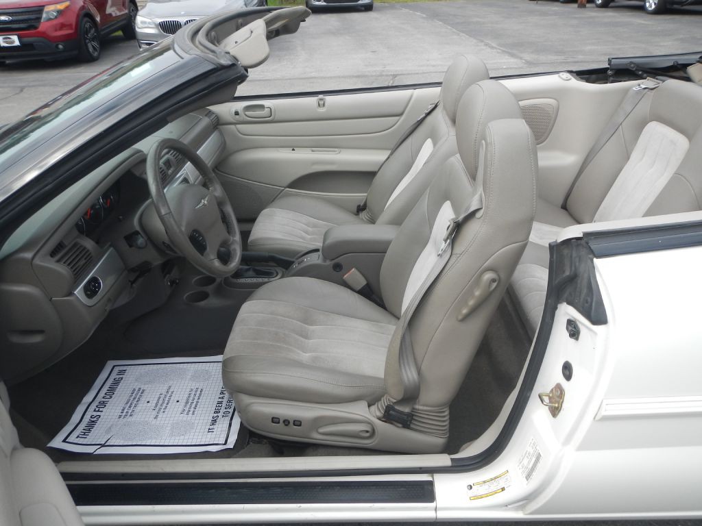 2006 Chrysler Sebring Image 38