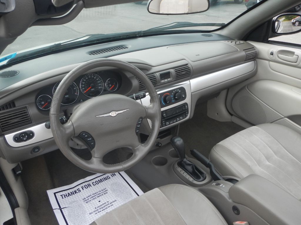 2006 Chrysler Sebring Image 39