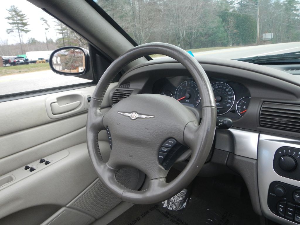 2006 Chrysler Sebring Image 20