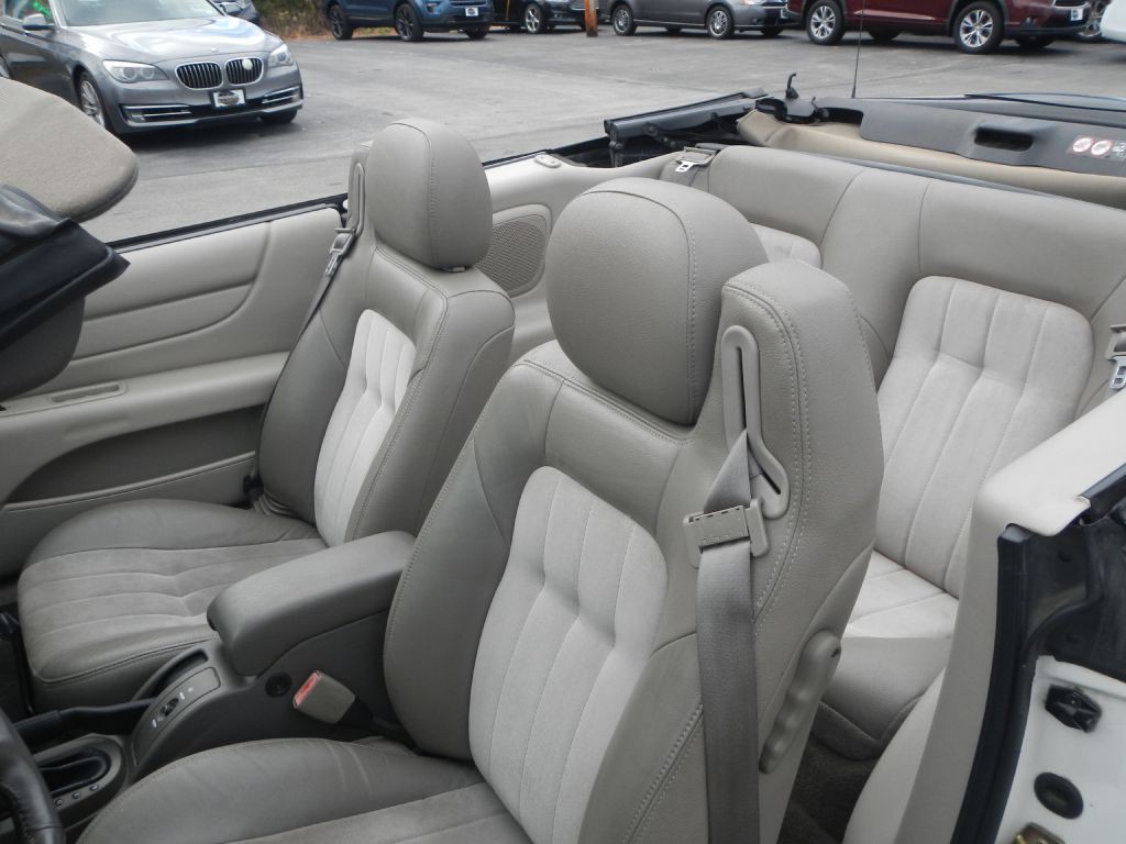 2006 Chrysler Sebring Image 40