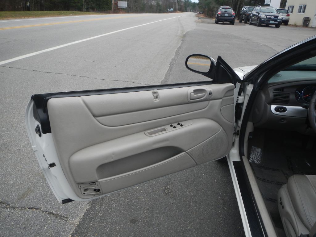 2006 Chrysler Sebring Image 41