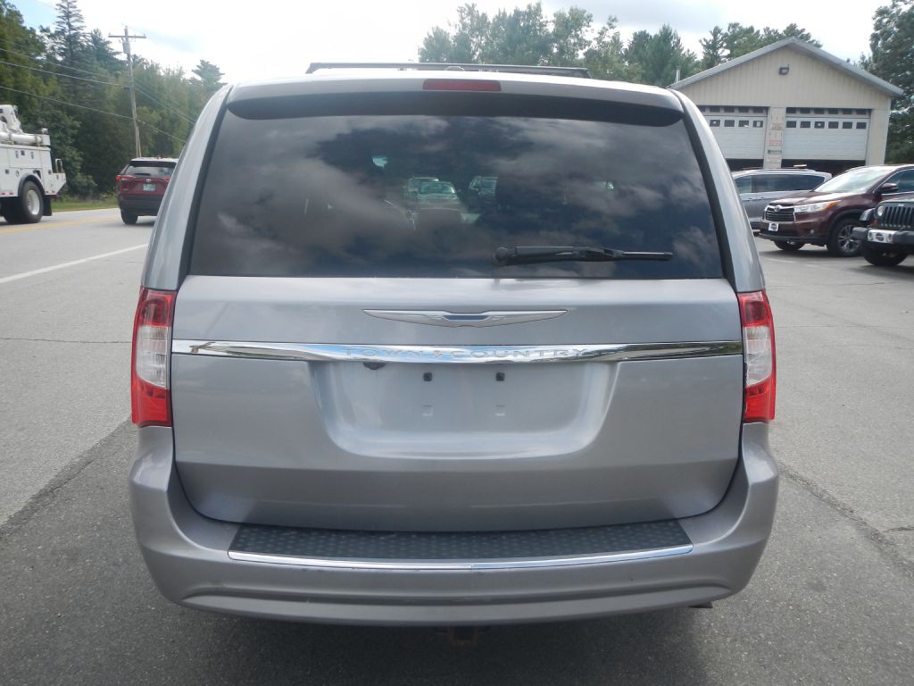 2015 Chrysler Town & Country Image 33