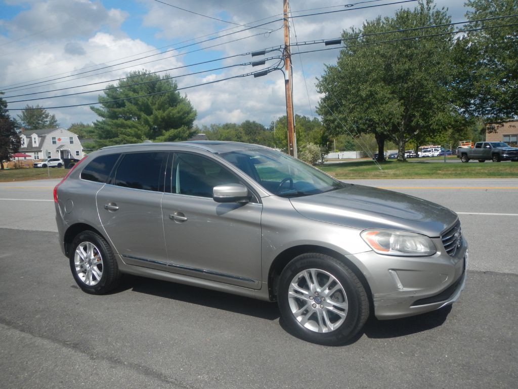 2016 Volvo XC60 Image 1