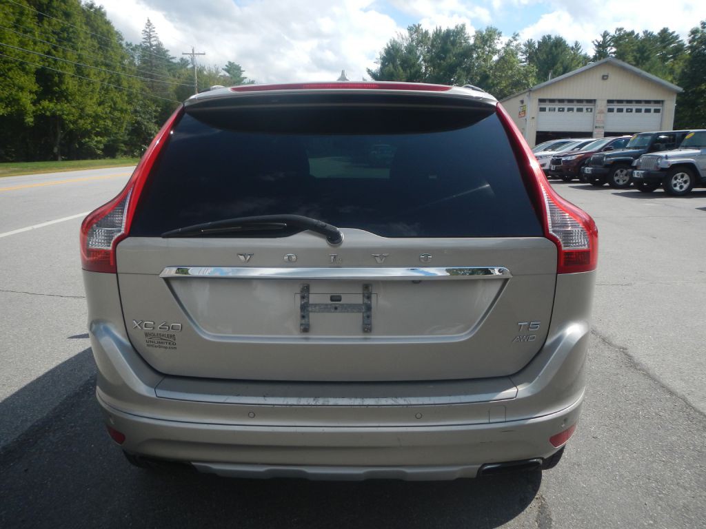2016 Volvo XC60 Image 31