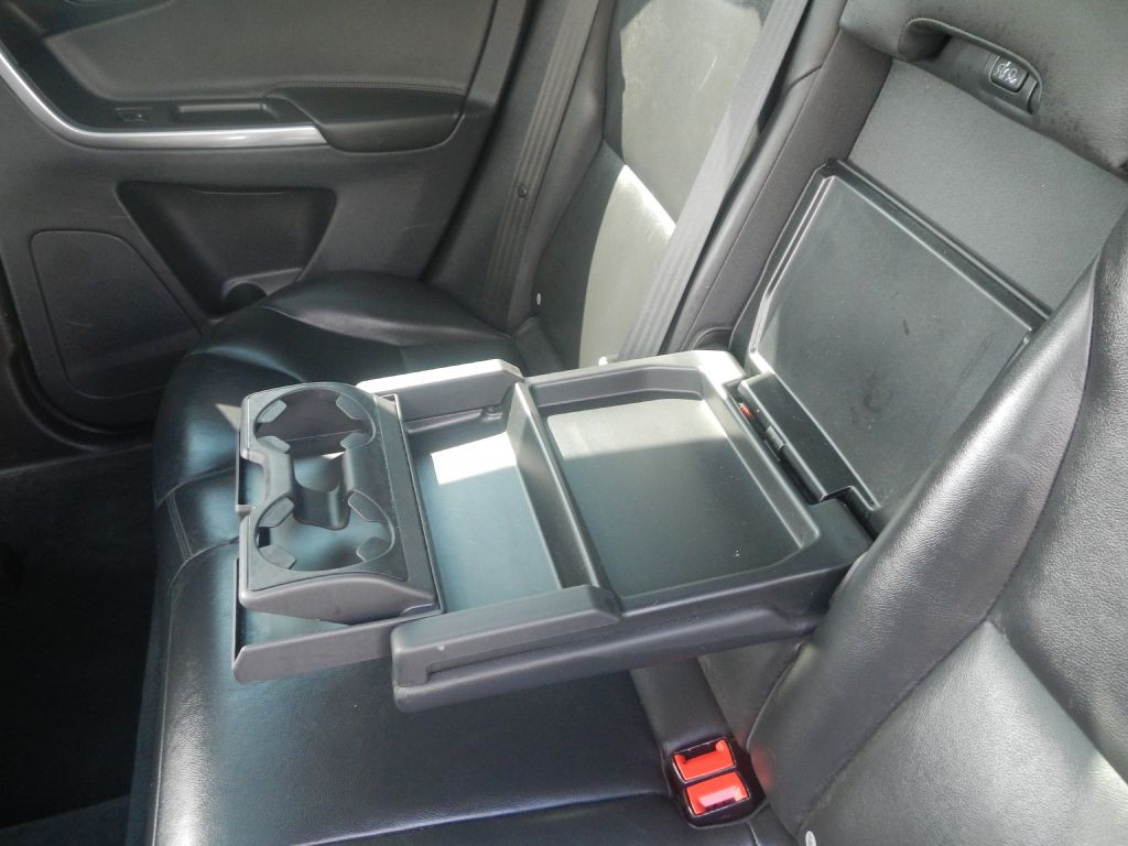 2016 Volvo XC60 Image 42