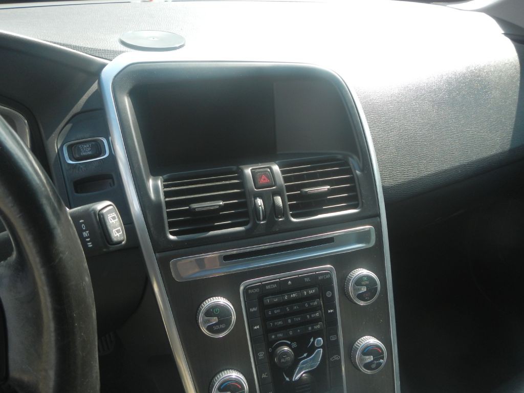 2016 Volvo XC60 Image 50