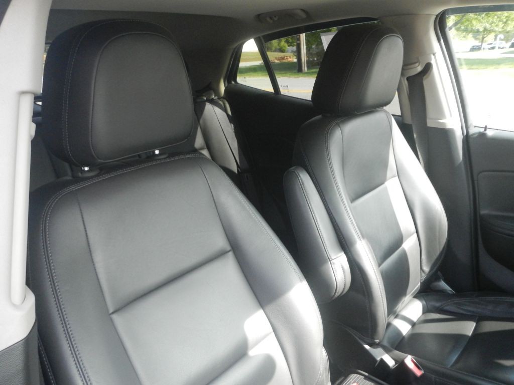2017 Buick Enclave Image 17