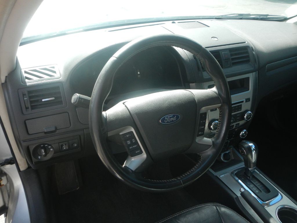 2012 Ford Fusion Image 24