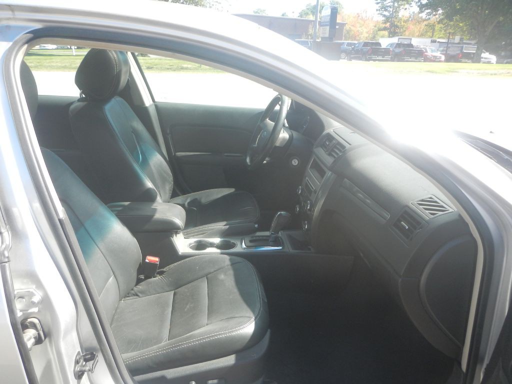 2012 Ford Fusion Image 44