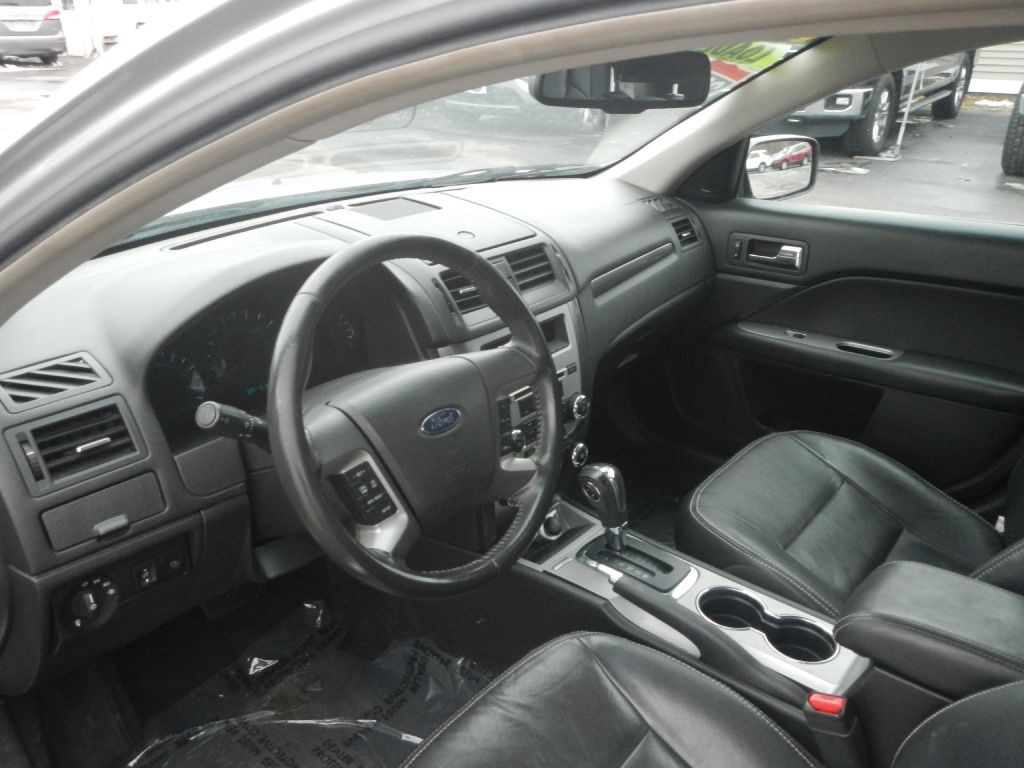 2012 Ford Fusion Image 3