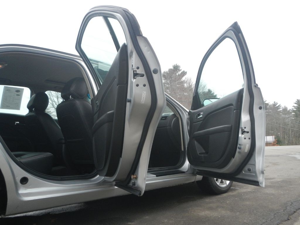 2012 Ford Fusion Image 16