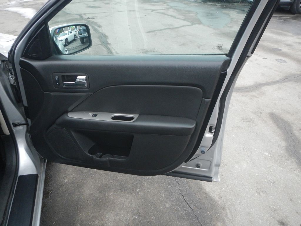 2012 Ford Fusion Image 17