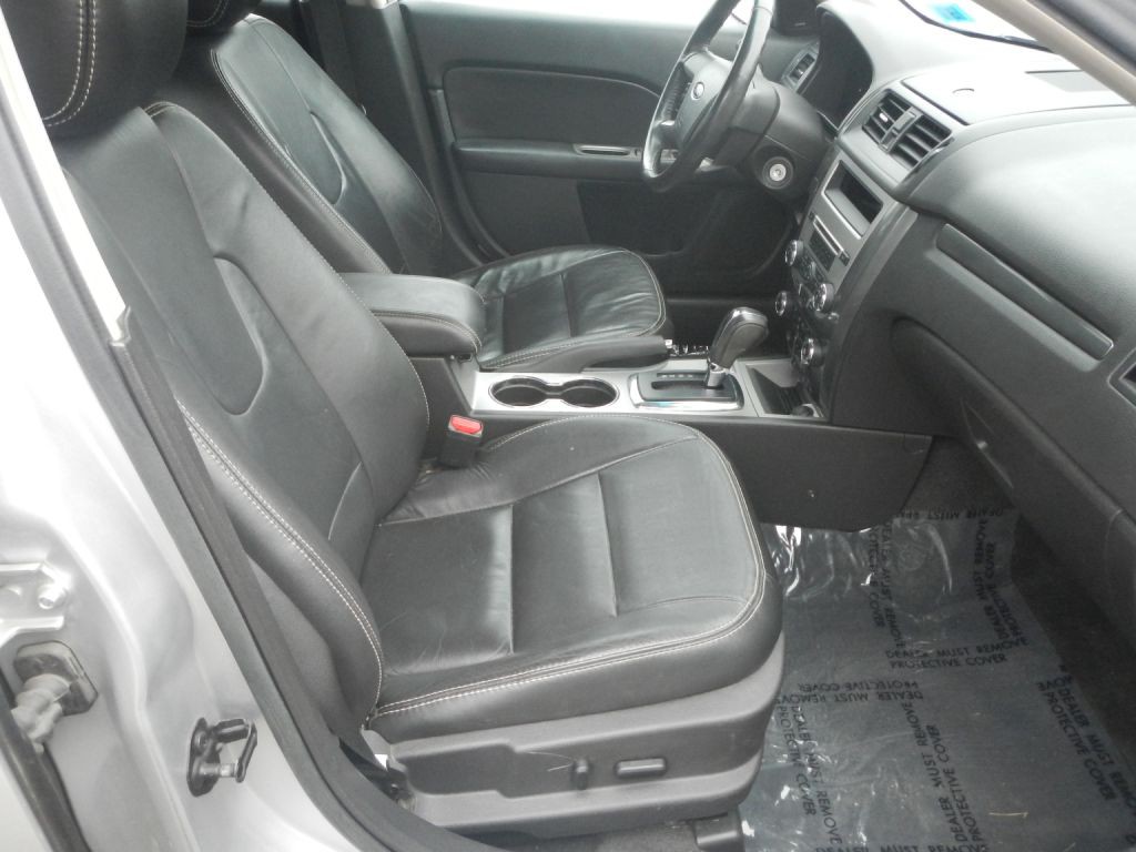 2012 Ford Fusion Image 18