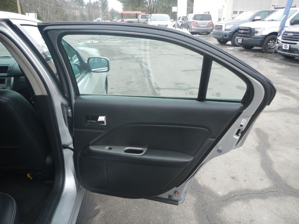 2012 Ford Fusion Image 25