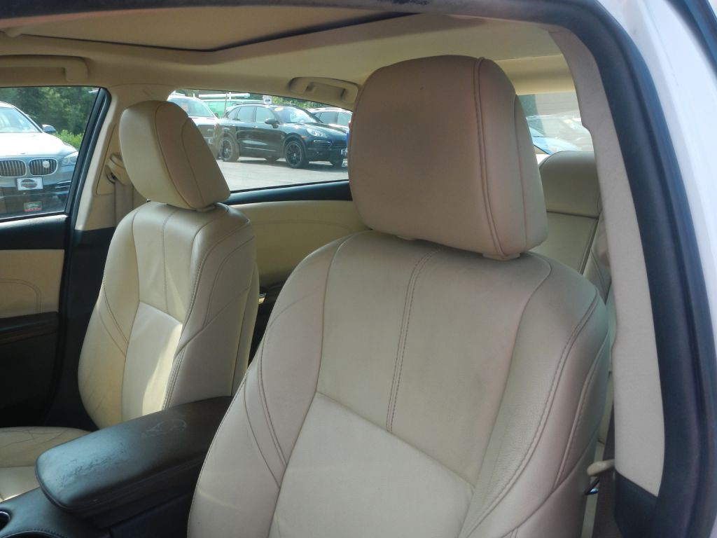 2015 Toyota Avalon Image 3