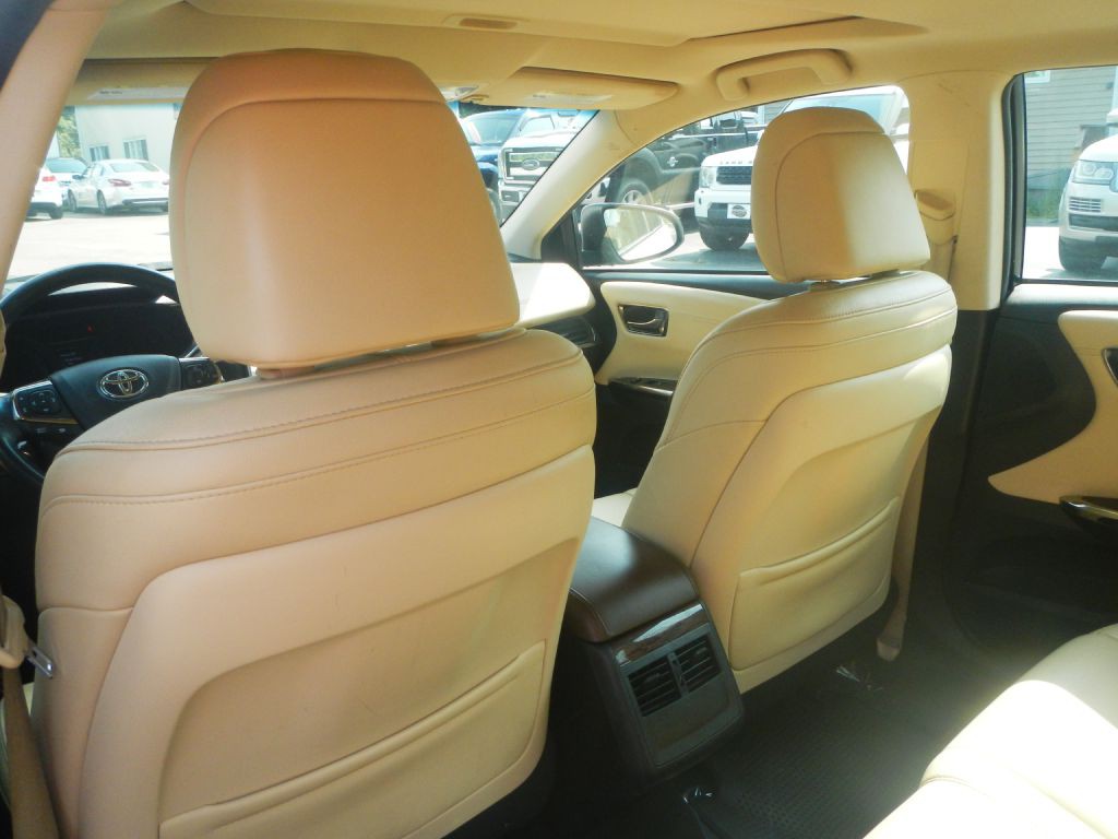 2015 Toyota Avalon Image 37
