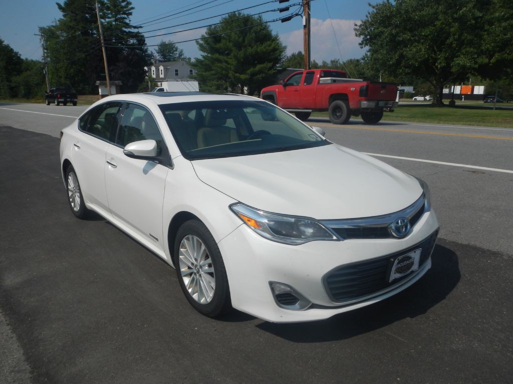 2015 Toyota Avalon Image 1