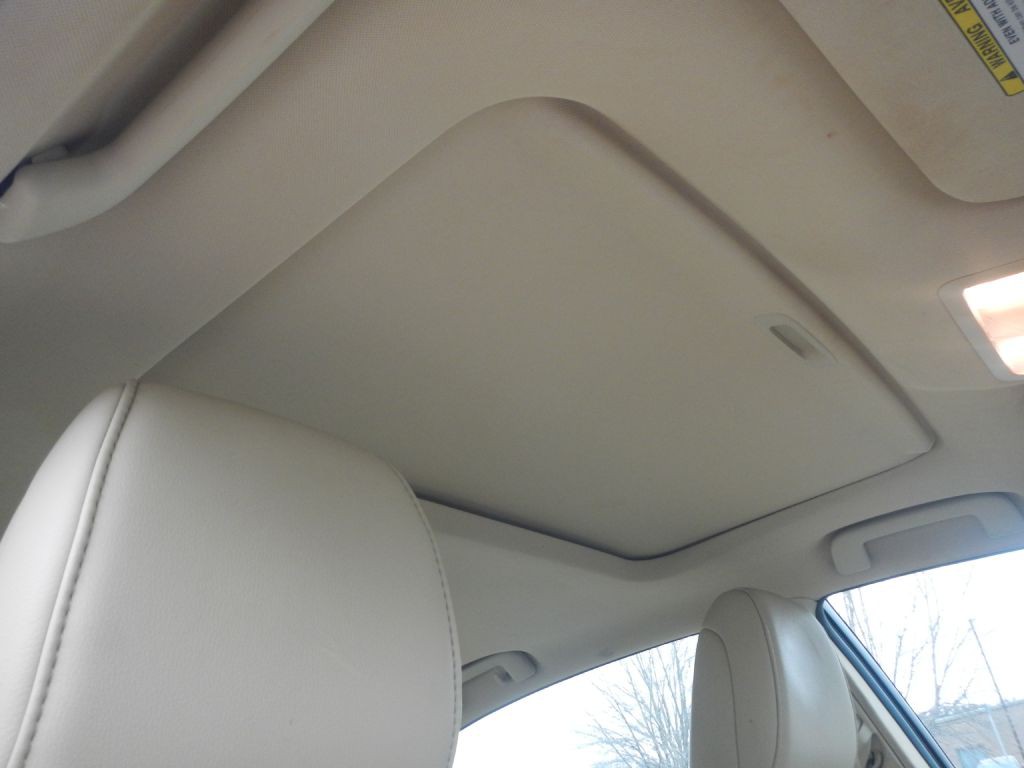 2015 Toyota Avalon Image 21