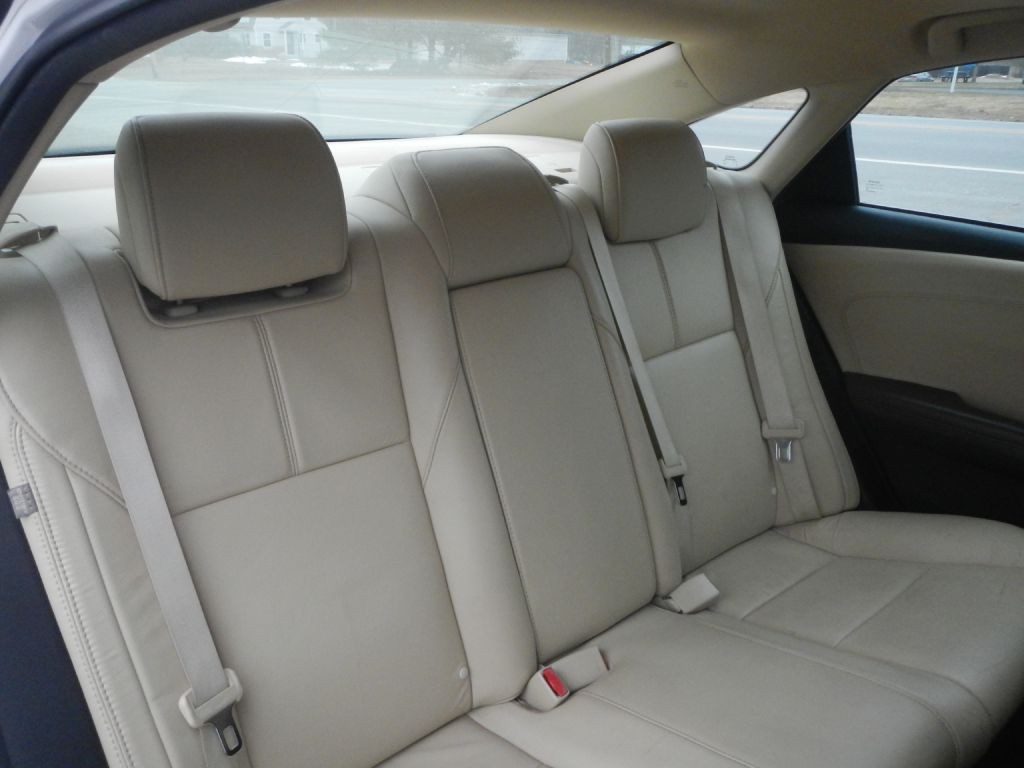 2015 Toyota Avalon Image 27