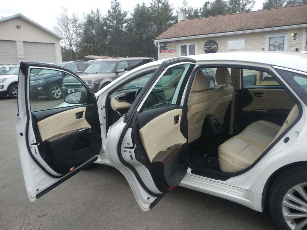 2015 Toyota Avalon Image 37