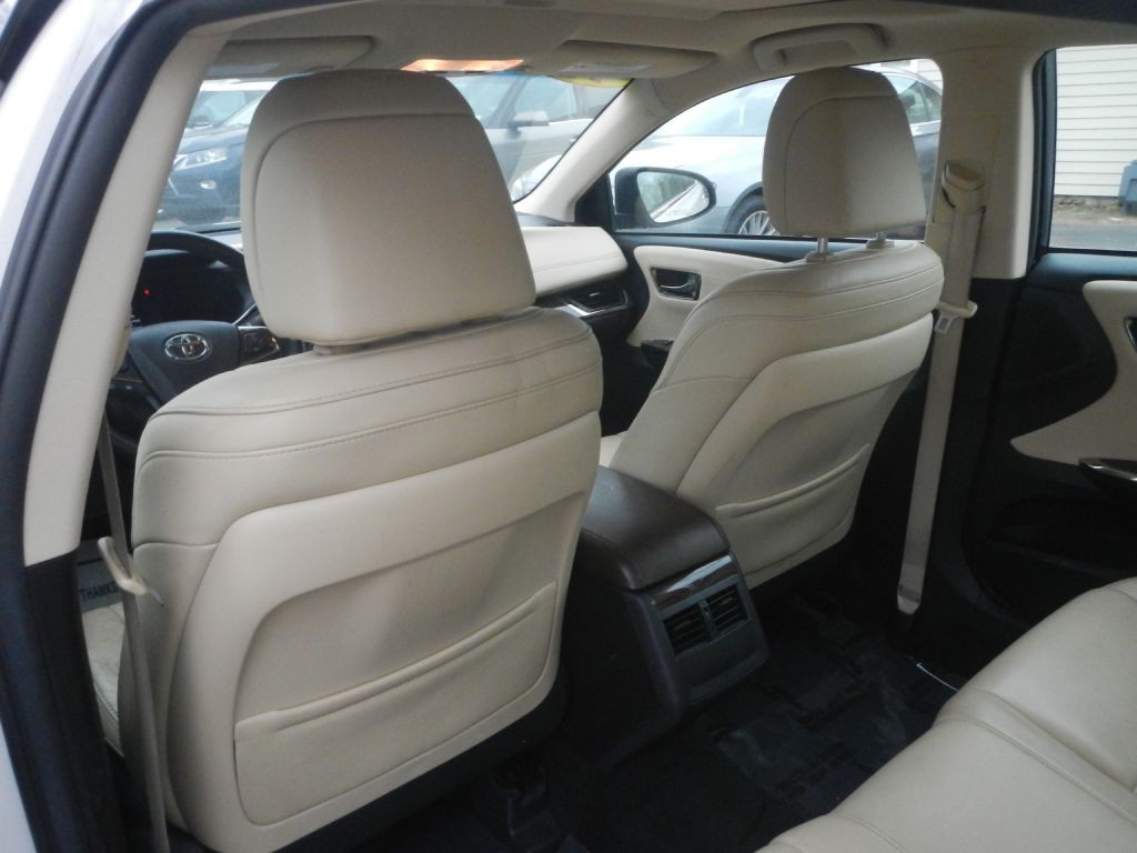 2015 Toyota Avalon Image 41