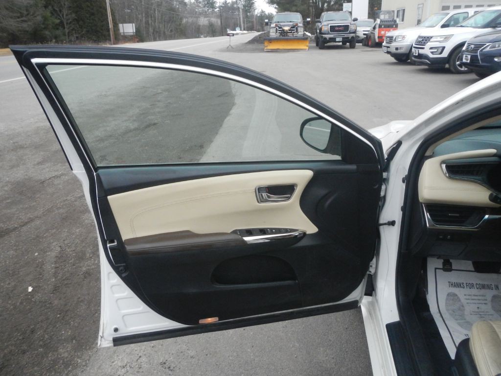 2015 Toyota Avalon Image 43