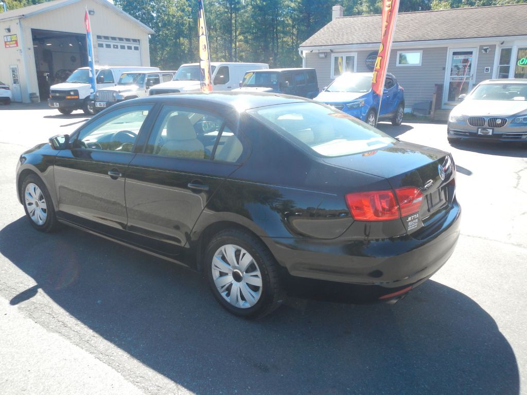 2011 Volkswagen Jetta Image 5